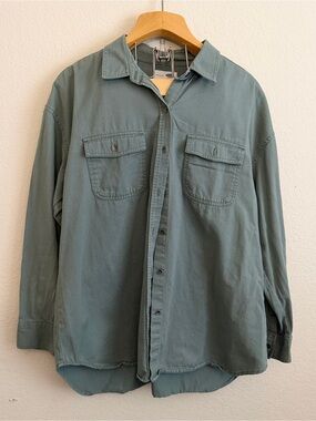 Old Navy Boyfriend Shirt in Olive Green